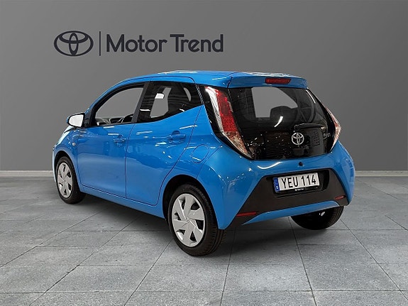 Toyota Aygo 2 of 11