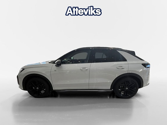 Volkswagen T-Roc 10 of 17