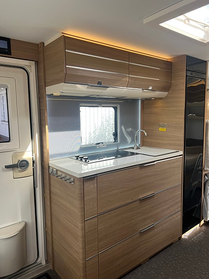 Adria Adora 593 uk 10 of 16