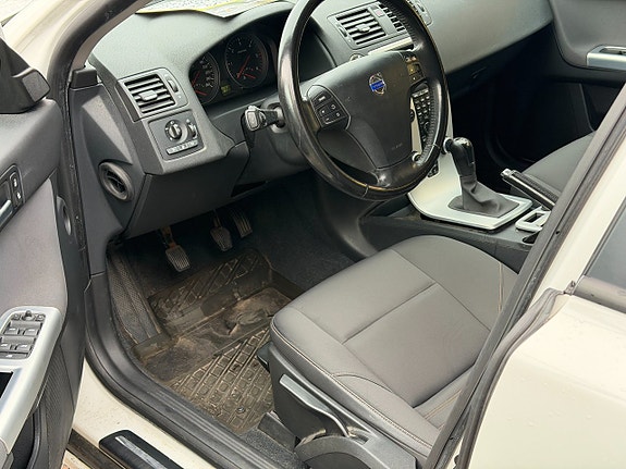 Volvo V50 5 of 9