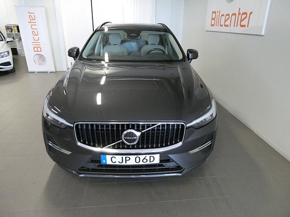 Volvo XC60 11 of 25