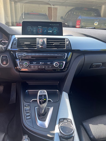 BMW 330d 10 of 13