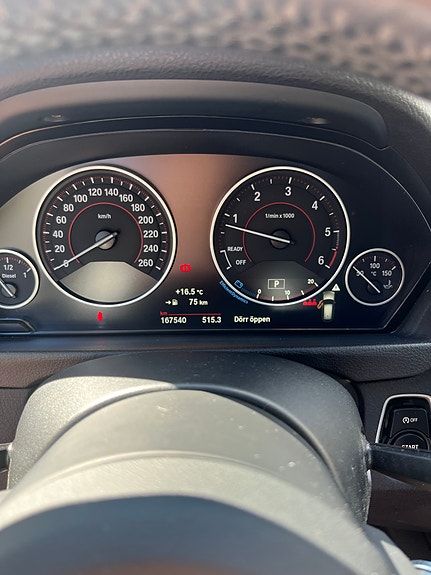 BMW 330d 12 of 13