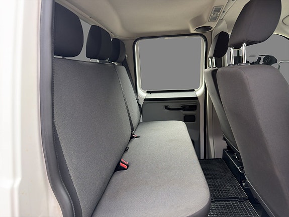 Volkswagen Transporter 15 of 18