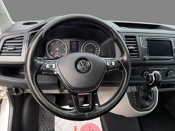 Volkswagen Transporter 10 of 18