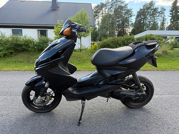 Yamaha Aerox 3 of 4