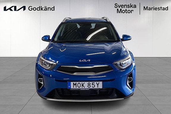 Kia Stonic 2 of 18