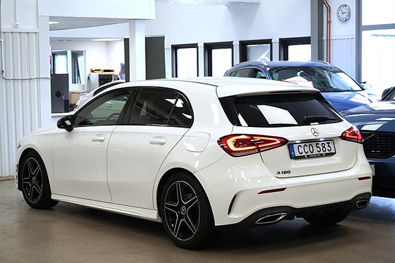 Mercedes-Benz A180 3 of 24