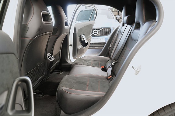 Mercedes-Benz A180 10 of 24