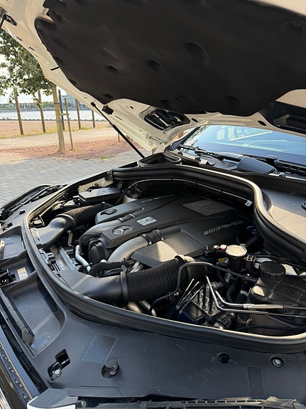 Mercedes-Benz GLS63 19 of 19