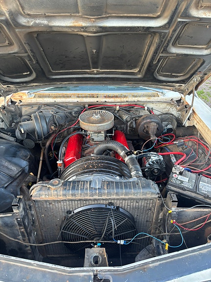 Pontiac Bonneville 2 of 5