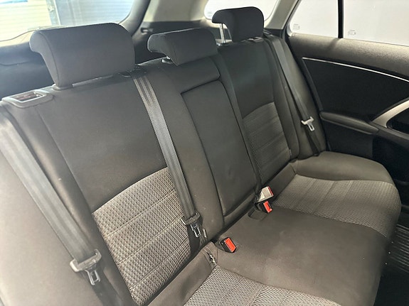 Toyota Avensis 17 of 17