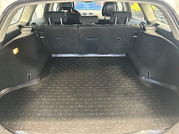 Toyota Avensis 7 of 17