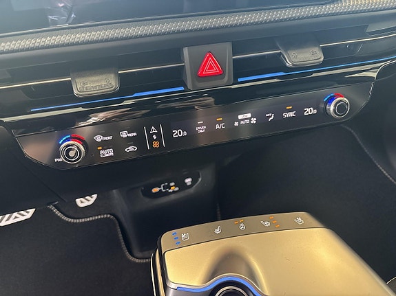 Kia EV6 13 of 15