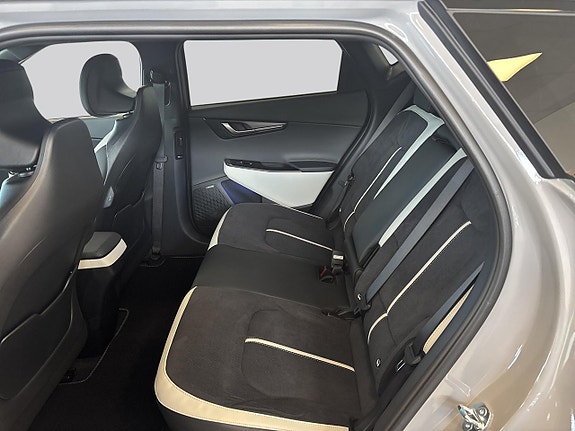 Kia EV6 9 of 15