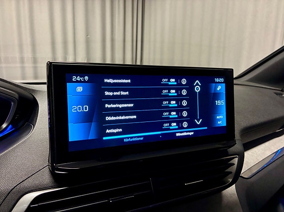 Peugeot 5008 12 of 17