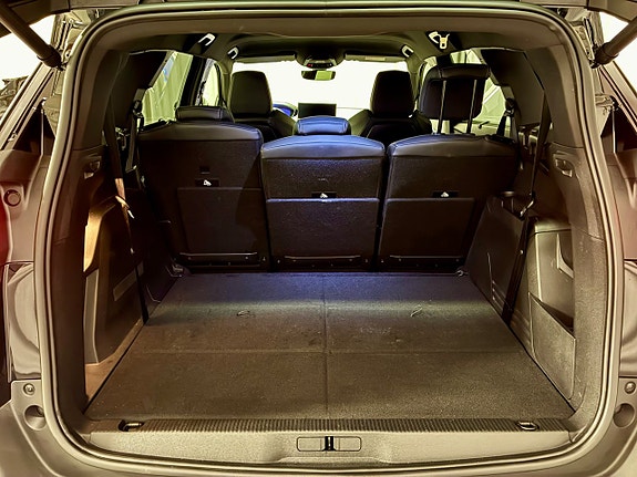 Peugeot 5008 5 of 17