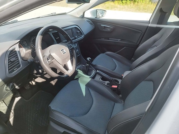 Seat Leon 3 of 3
