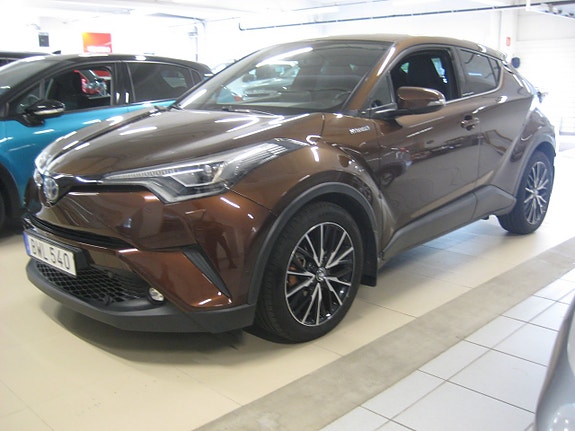 Toyota C-HR 15 of 16