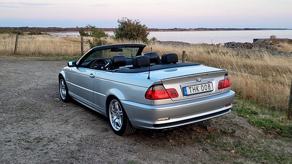 BMW 330Ci 3 of 6