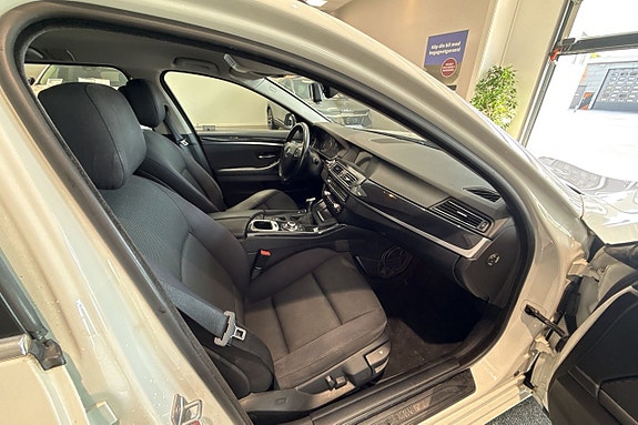 BMW 520d 9 of 30