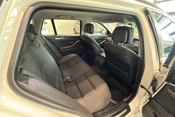 BMW 520d 11 of 30