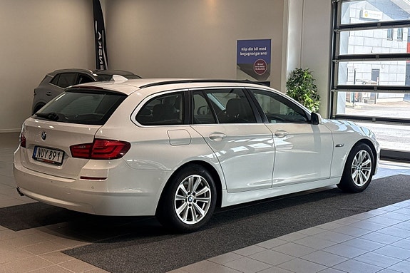 BMW 520d 4 of 30