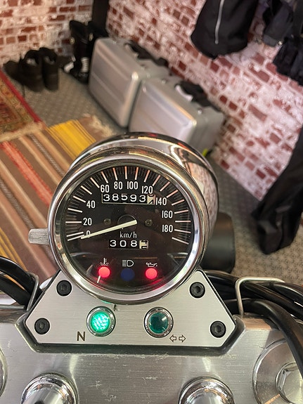 Suzuki VZ800 Marauder 3 of 5