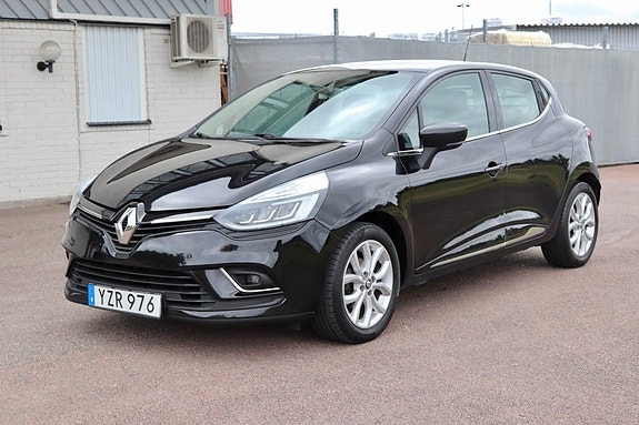 Renault Clio IV 3 of 17
