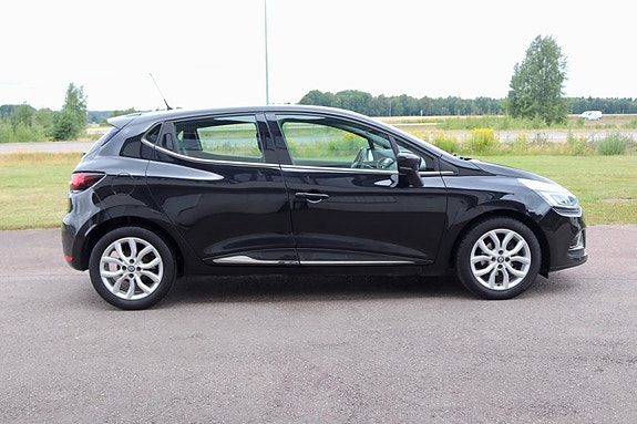 Renault Clio IV 7 of 17