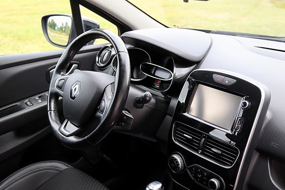 Renault Clio IV 9 of 17