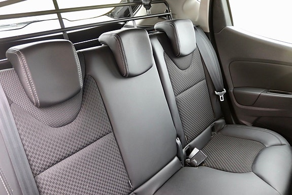 Renault Clio IV 16 of 17