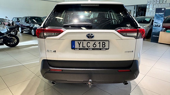 Toyota RAV4 13 of 15
