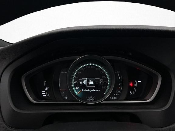 Volvo V40 Cross Country 15 of 30