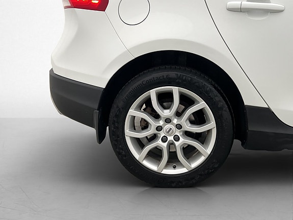 Volvo V40 Cross Country 28 of 30
