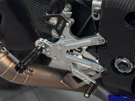 Yamaha Yzf-r1 AkrapovicTitan Carbon Bitubo R GBRacing Rizoma *SE UTR* 16 of 20