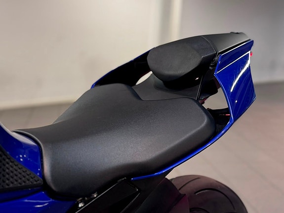 Yamaha Yzf-r1 AkrapovicTitan Carbon Bitubo R GBRacing Rizoma *SE UTR* 18 of 20