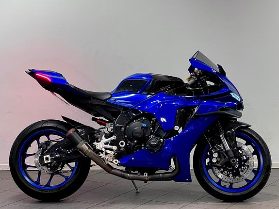 Yamaha Yzf-r1 AkrapovicTitan Carbon Bitubo R GBRacing Rizoma *SE UTR* 2 of 20