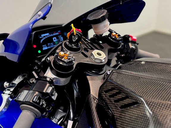 Yamaha Yzf-r1 AkrapovicTitan Carbon Bitubo R GBRacing Rizoma *SE UTR* 20 of 20