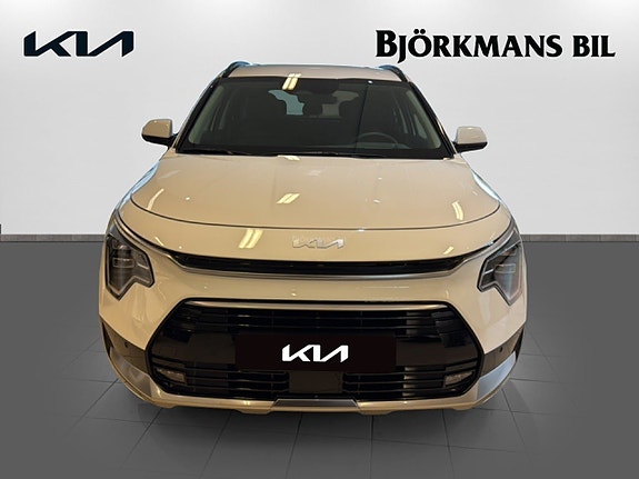 Kia Niro 2 of 14