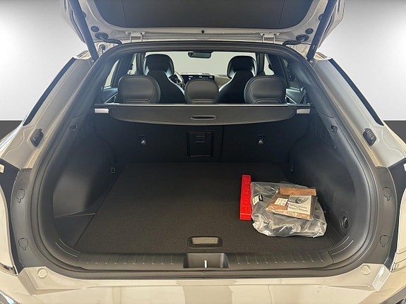Kia EV6 14 of 16