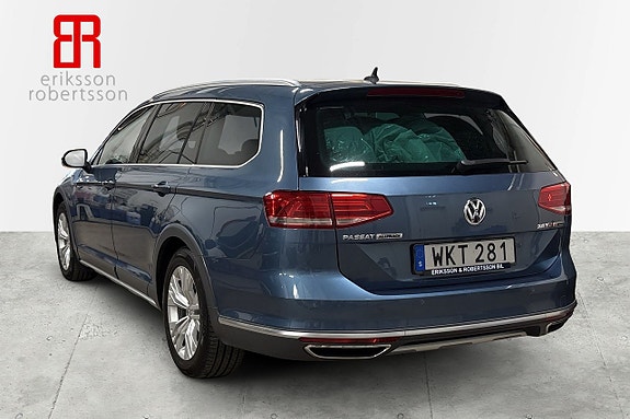 Volkswagen Passat Alltrack 3 of 6