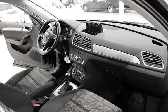Audi Q3 10 of 20