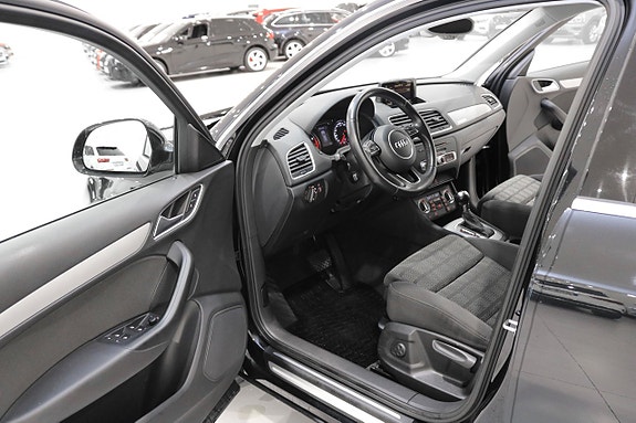 Audi Q3 16 of 20