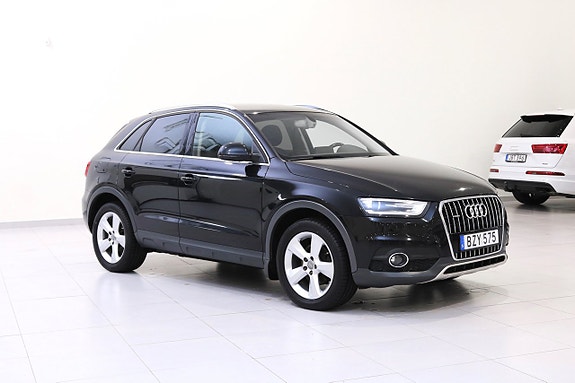 Audi Q3 2 of 20