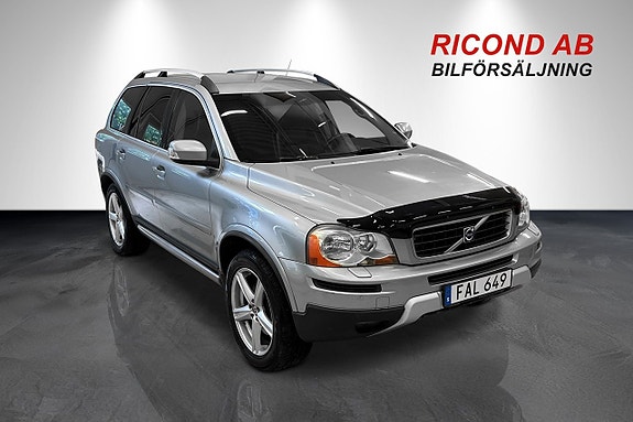 Volvo XC90 7 of 17