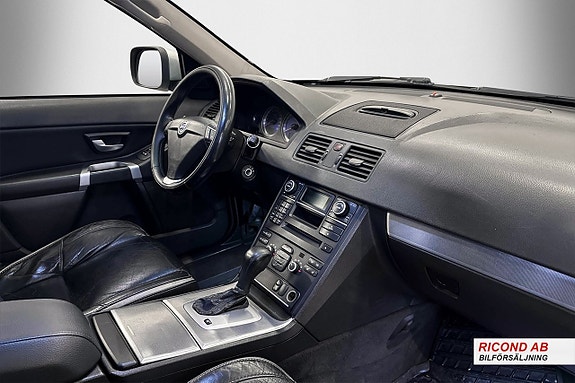 Volvo XC90 14 of 17