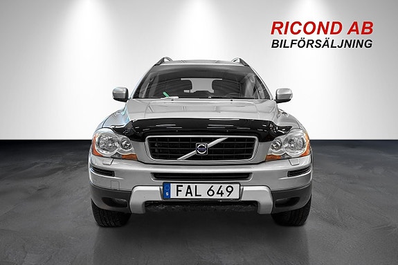 Volvo XC90 6 of 17