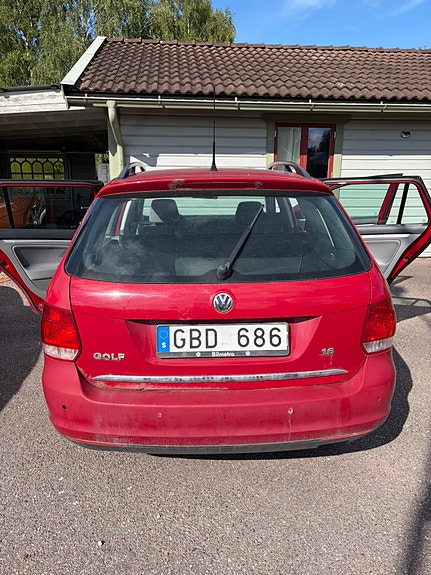 Volkswagen Golf V 5 of 6