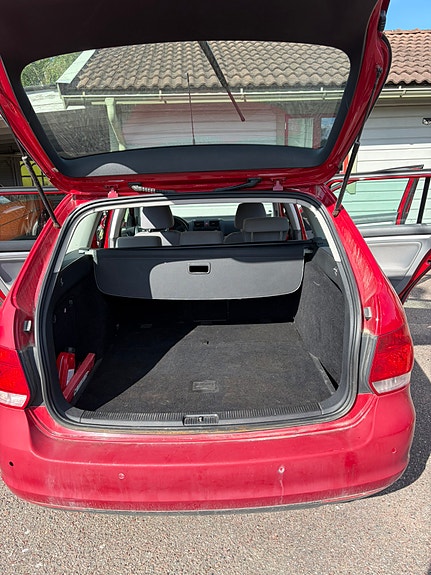 Volkswagen Golf V 6 of 6